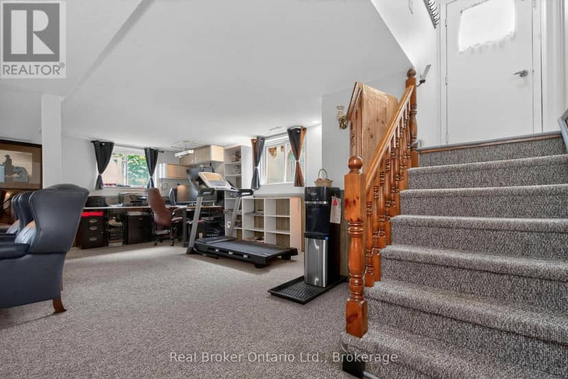 647 Manly Street — photo 23 of 34