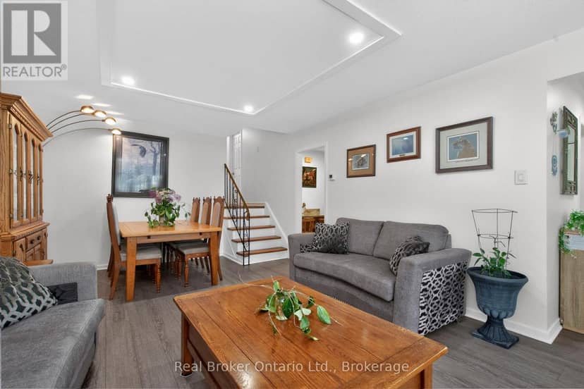 647 Manly Street — photo 8 of 34