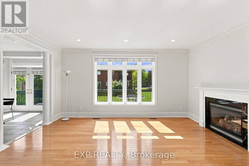 33 Valleyford Avenue — photo 10 of 40
