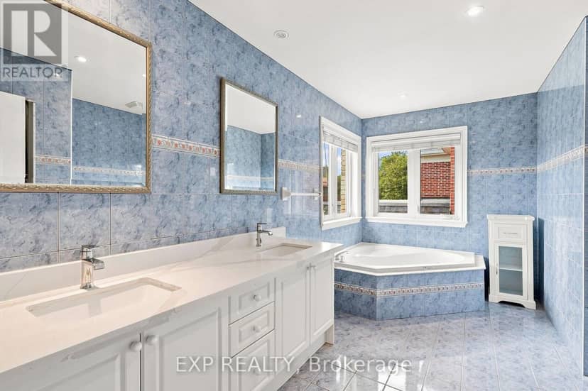 33 Valleyford Avenue — photo 17 of 40