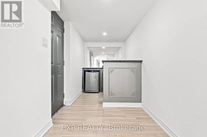 33 Valleyford Avenue — photo 33 of 40