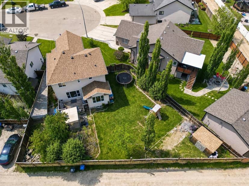 5 Lambertson Place, Sylvan Lake, photo 2