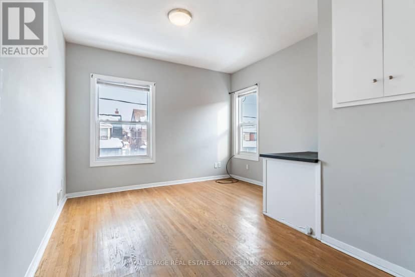 740 Lansdowne Avenue — photo 11 of 23