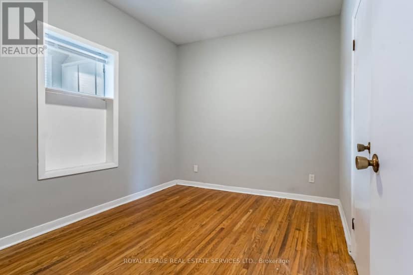 740 Lansdowne Avenue — photo 13 of 23