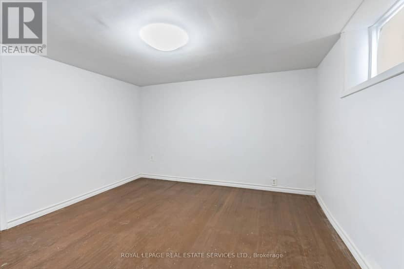 740 Lansdowne Avenue — photo 17 of 23