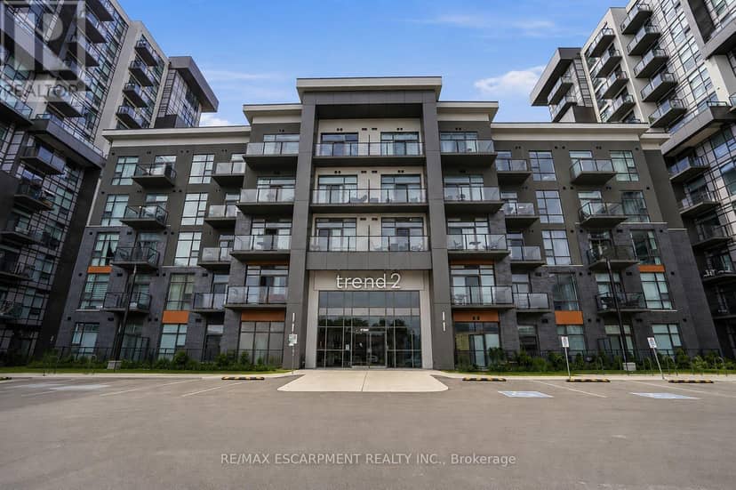 112 - 460 Dundas Street E — photo 1 of 30