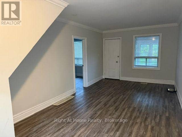 238 Albert Street — photo 9 of 19
