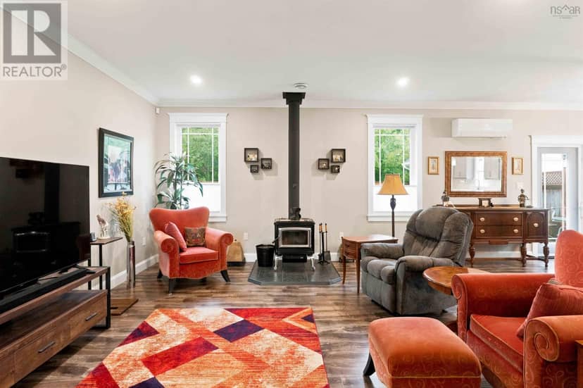 14 Marilyn Court, Oakhurst — photo 9 of 40