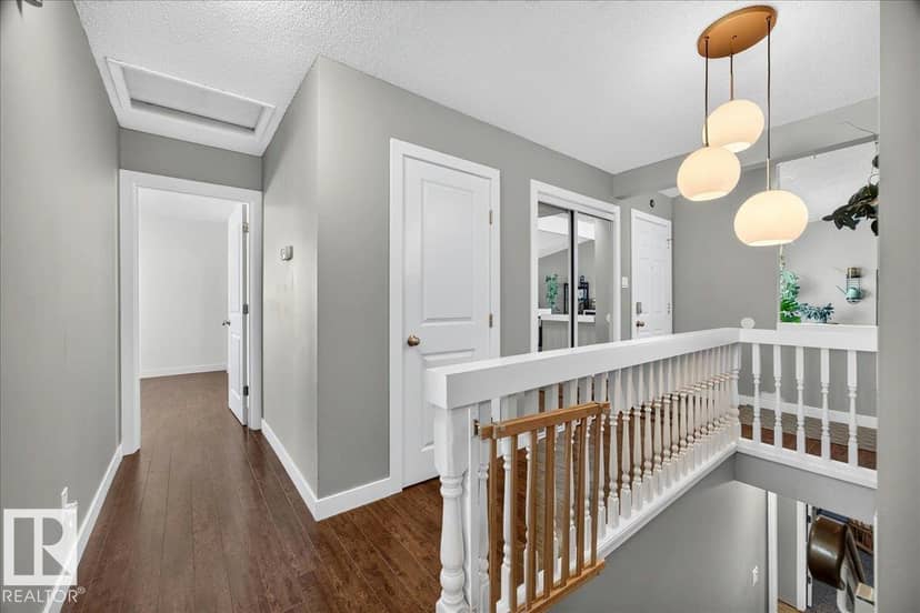 5211 94A AV NW — photo 16 of 40