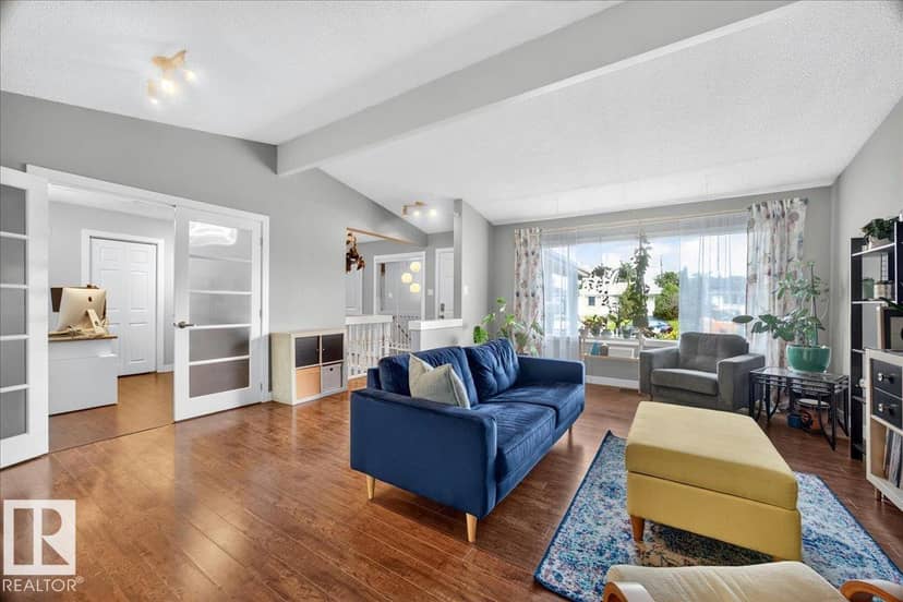 5211 94A AV NW — photo 13 of 40