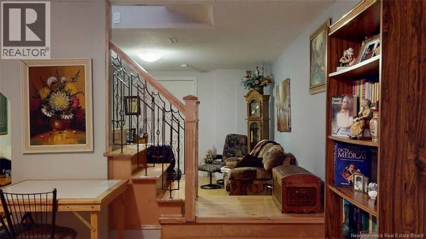 43 Belisle Avenue — photo 13 of 26