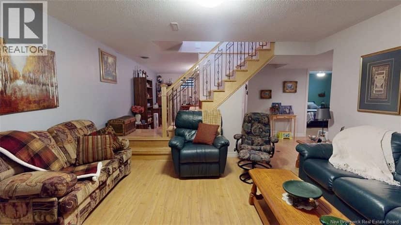 43 Belisle Avenue — photo 14 of 26