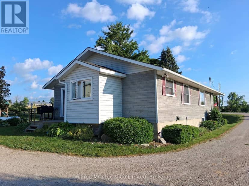 932 Bruce  86 Road — photo 2 of 34