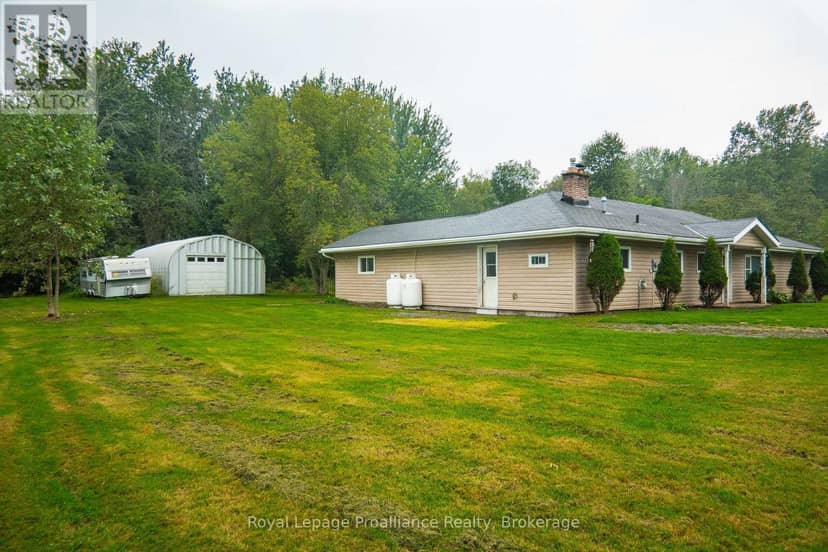 309 Gardenville Road, Prince Edward County, photo 5
