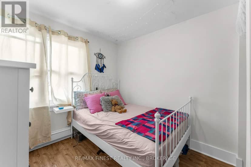 236 Collingwood Street — photo 17 of 40