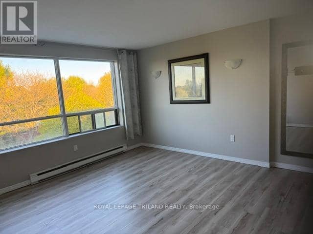 605 - 650 Cheapside Street — photo 7 of 20