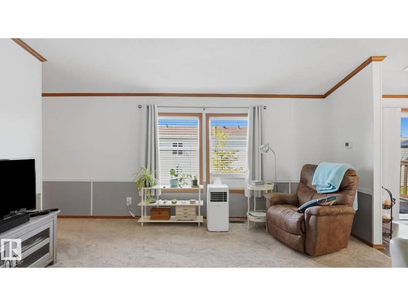 37 Midland RD, Millet, photo 7