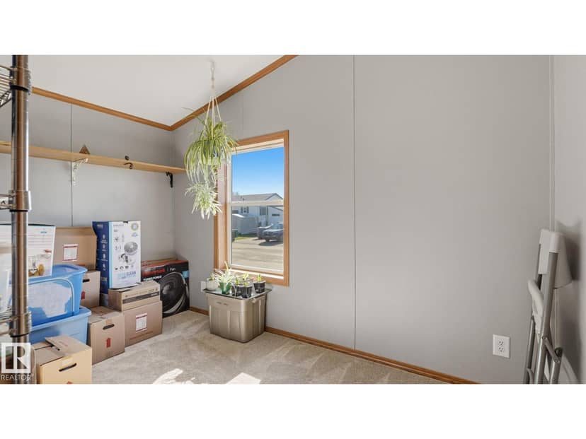 37 Midland RD — photo 19 of 33
