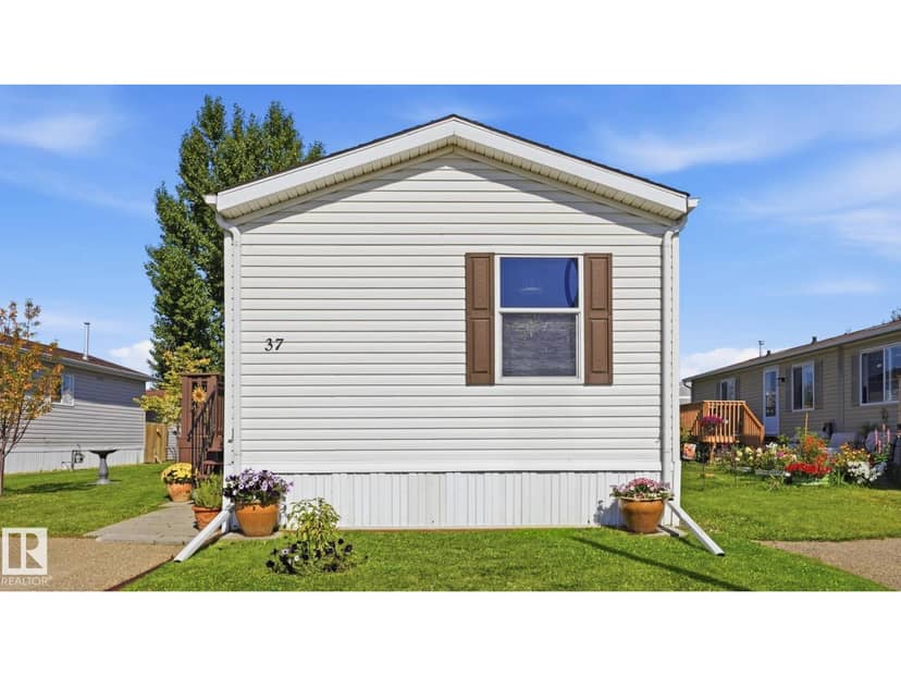 37 Midland RD, Millet, photo 2