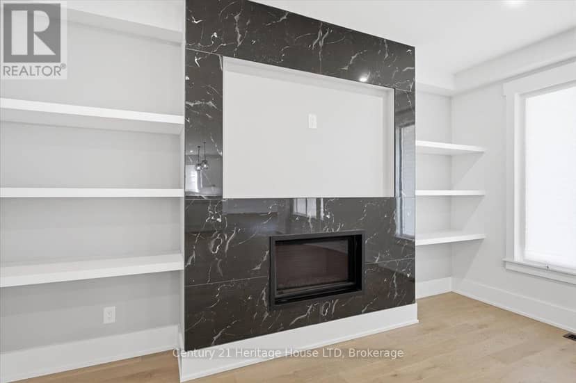 2476 Colangelo Drive — photo 10 of 40