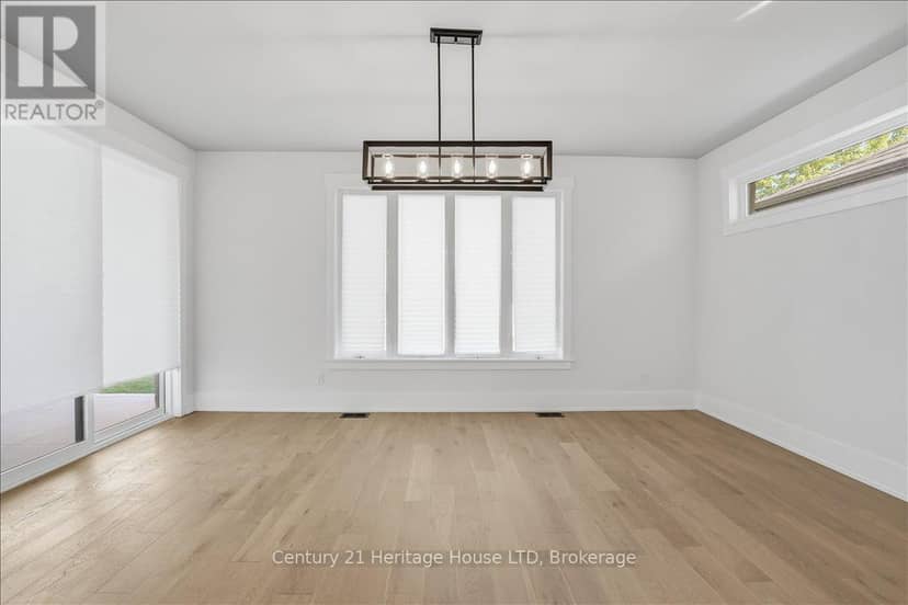 2476 Colangelo Drive — photo 18 of 40