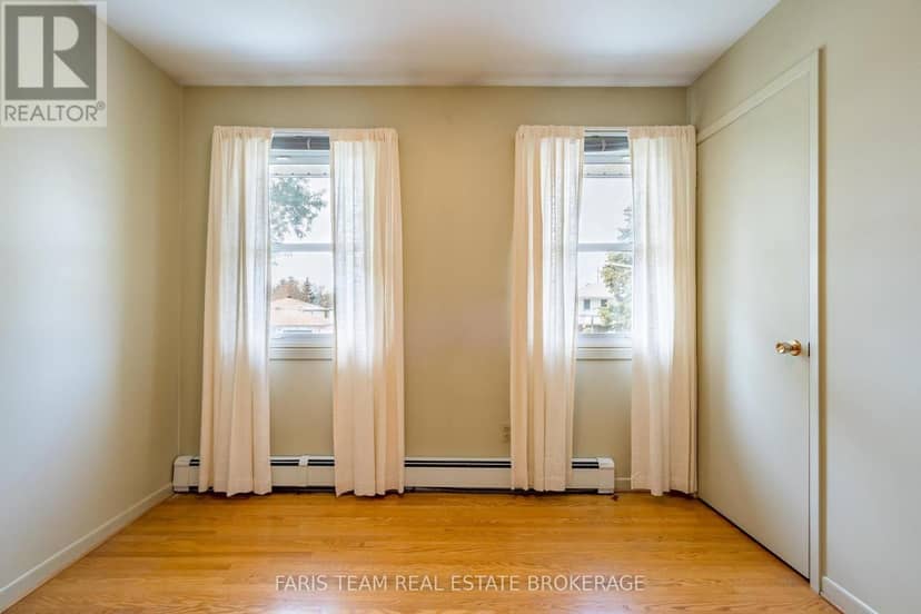 51 Davies Crescent — photo 28 of 40