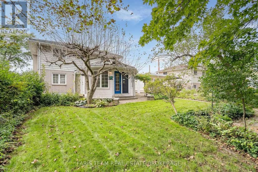 51 Davies Crescent — photo 40 of 40