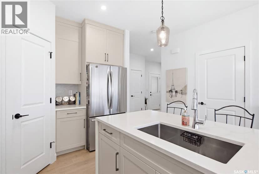 5 625 Dagnone CRESCENT — photo 12 of 36