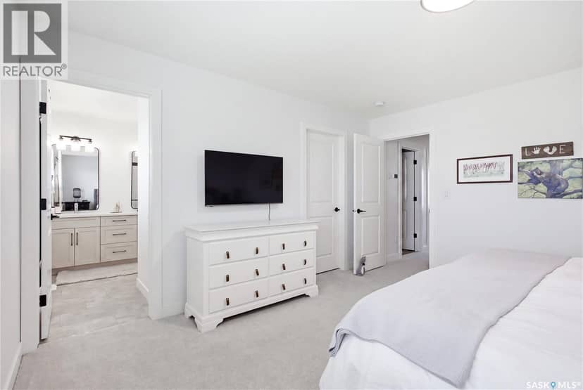 5 625 Dagnone CRESCENT — photo 18 of 36
