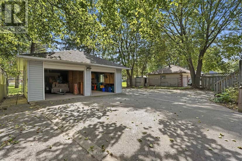 103 Marlborough Avenue — photo 4 of 40