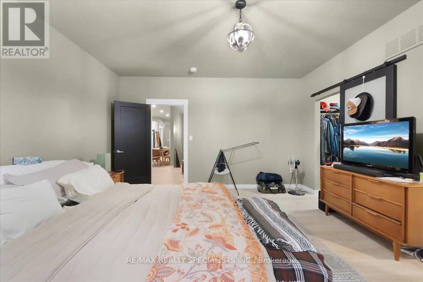 7 Scott Drive — photo 23 of 40