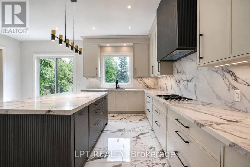 7 Richmond Park Drive — photo 12 of 40
