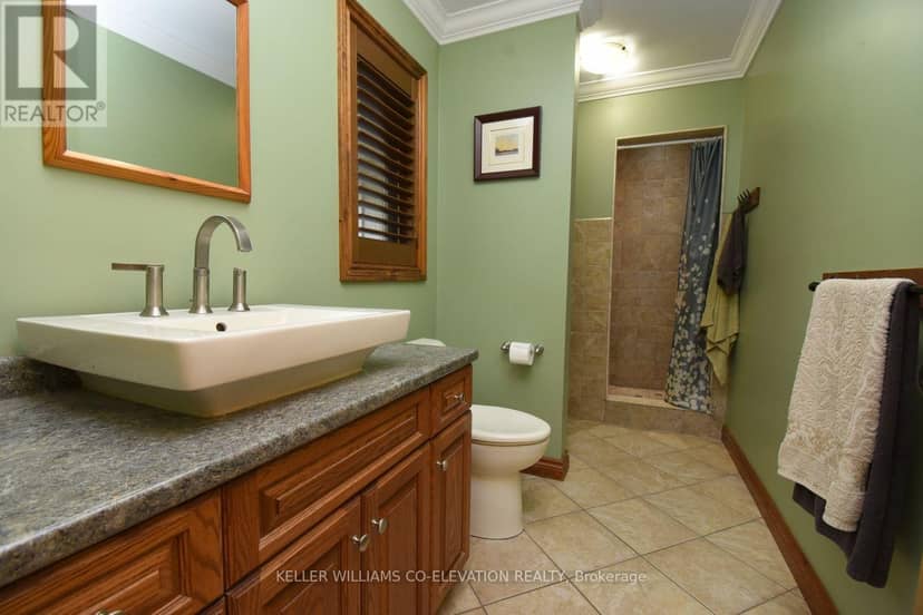 635 Millgrove Side Road — photo 38 of 40