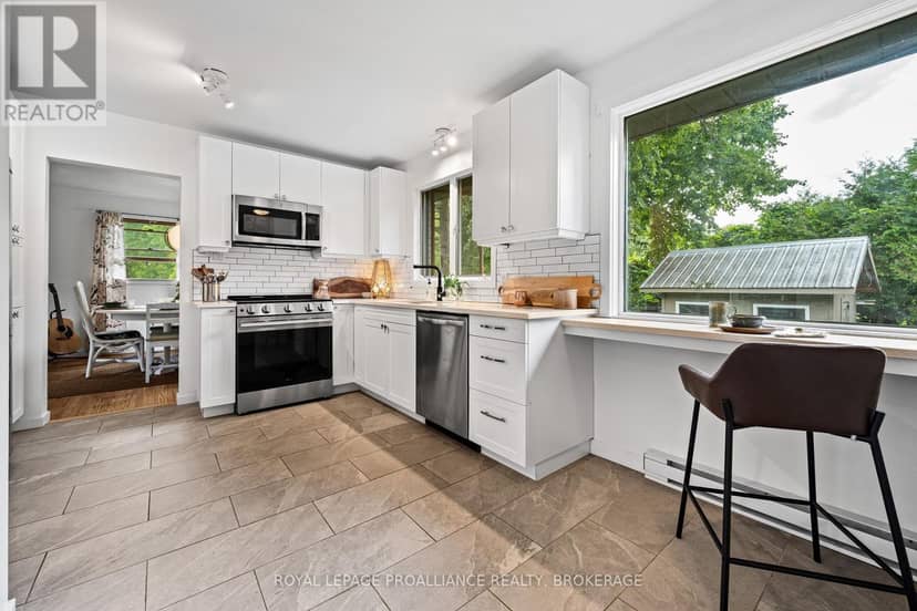 330 Elmwood Drive — photo 19 of 40