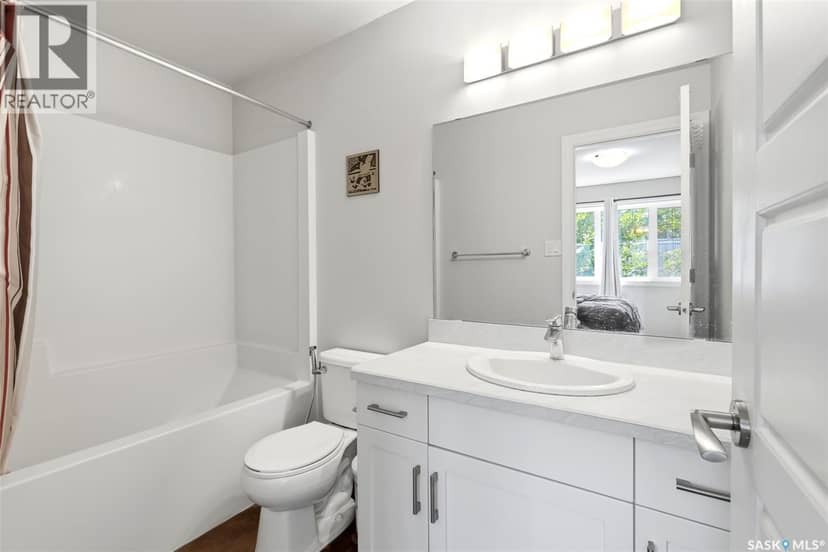 5544 Prefontaine AVENUE — photo 15 of 26