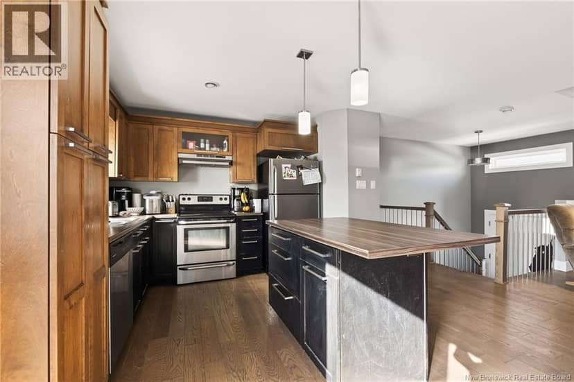 95 Doiron Street — photo 6 of 38