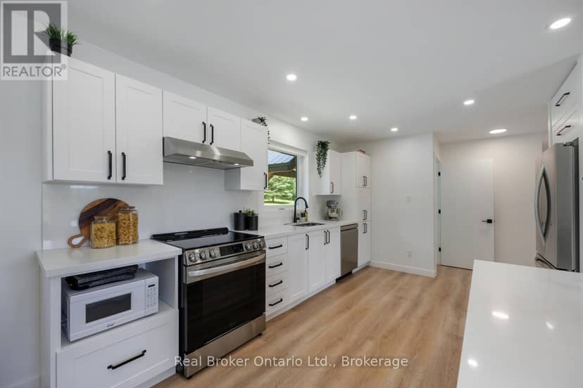 250 Silver Heights Drive — photo 7 of 40