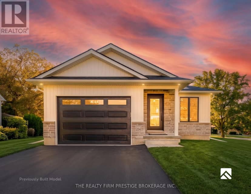 32 Broadway Avenue, Chatham-Kent, photo 2