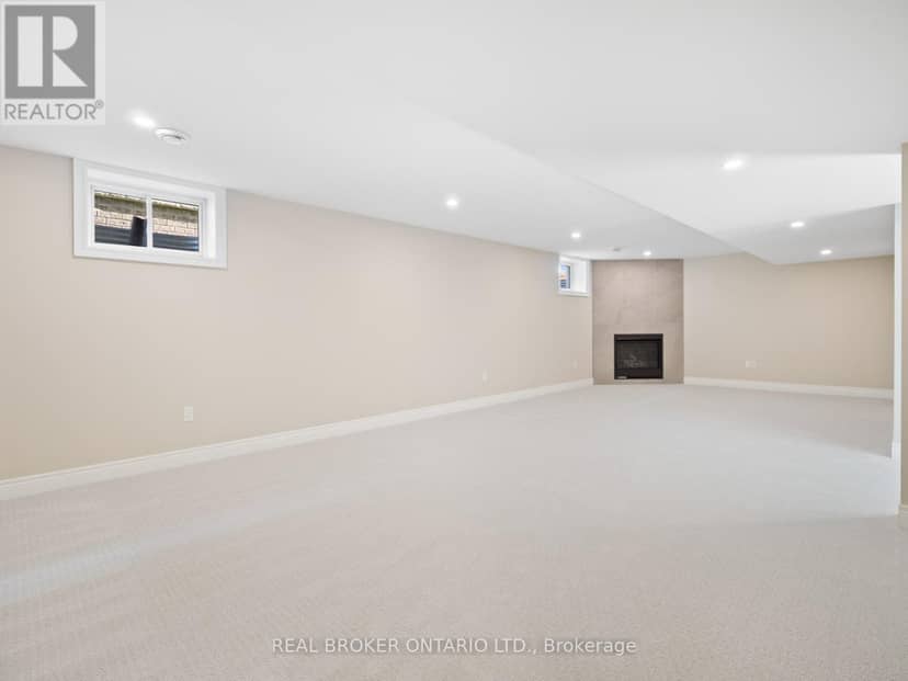 26 Austin Drive — photo 21 of 40