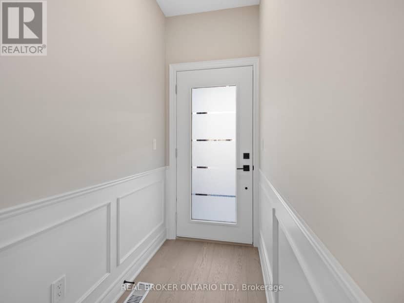 26 Austin Drive — photo 5 of 40