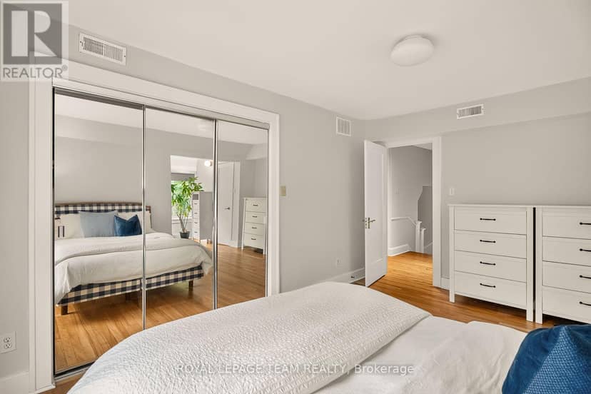 170 Acacia Avenue — photo 18 of 40