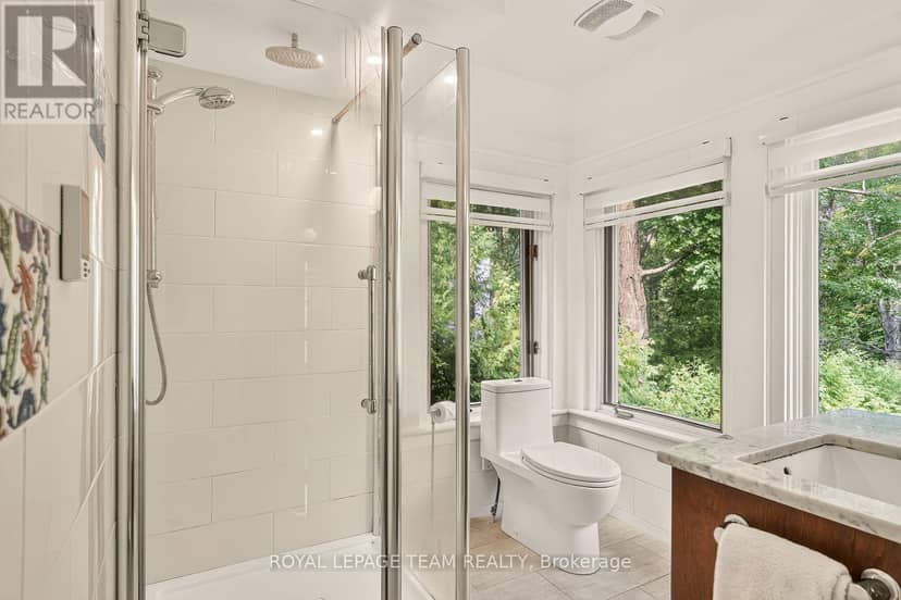 170 Acacia Avenue — photo 20 of 40