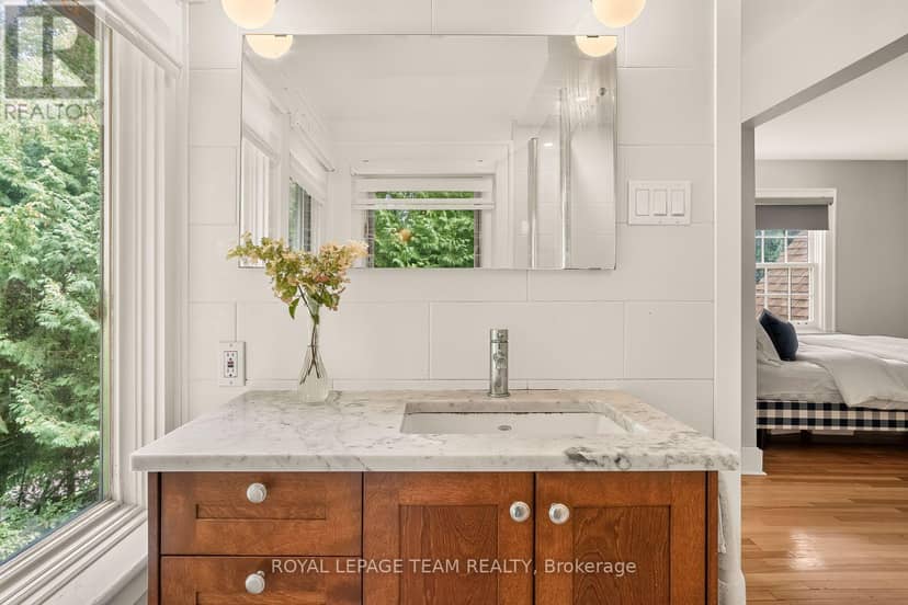 170 Acacia Avenue — photo 22 of 40