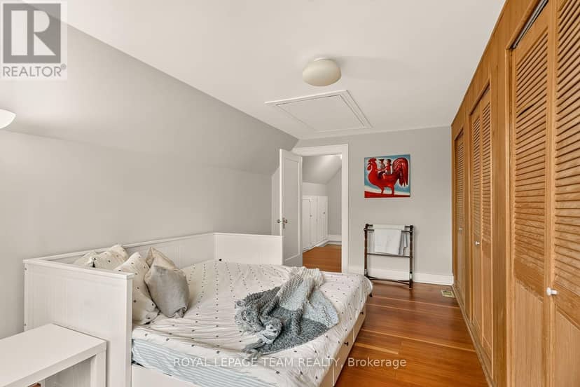 170 Acacia Avenue — photo 32 of 40