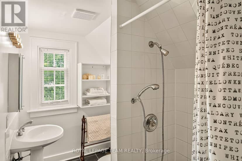 170 Acacia Avenue — photo 34 of 40