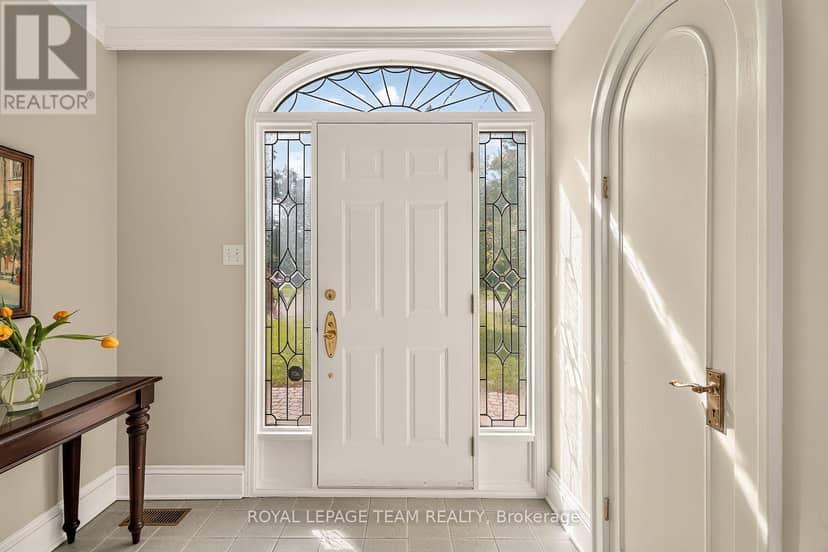 170 Acacia Avenue — photo 35 of 40