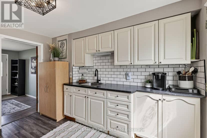138 Main Street — photo 15 of 38