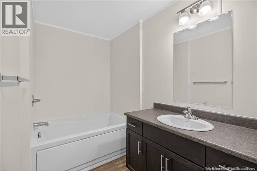 2 Larchwood Street — photo 16 of 27