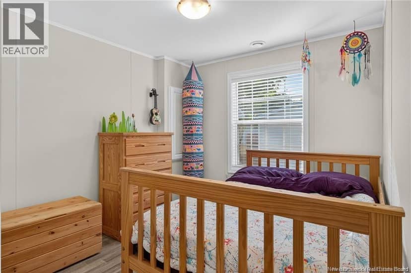 2 Larchwood Street — photo 18 of 27