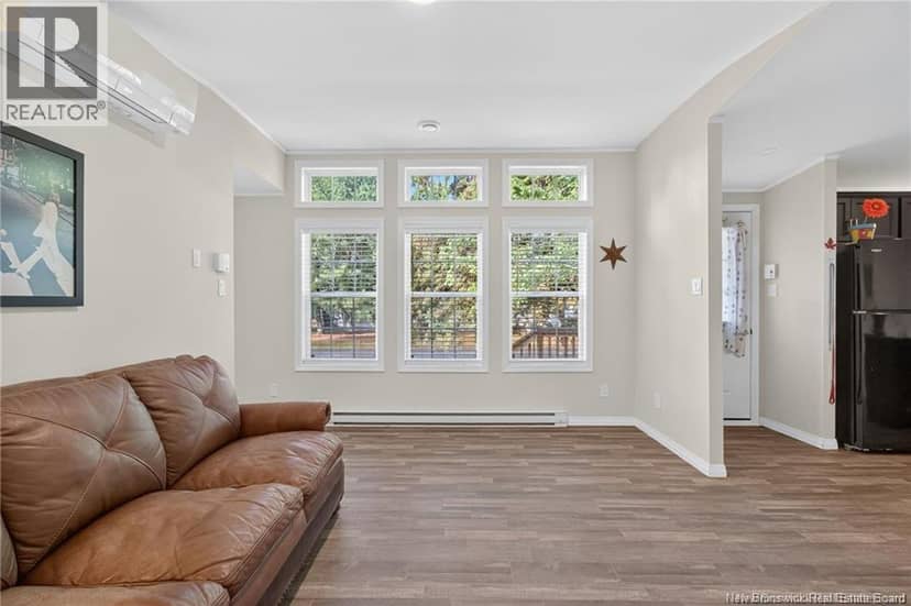 2 Larchwood Street — photo 2 of 27
